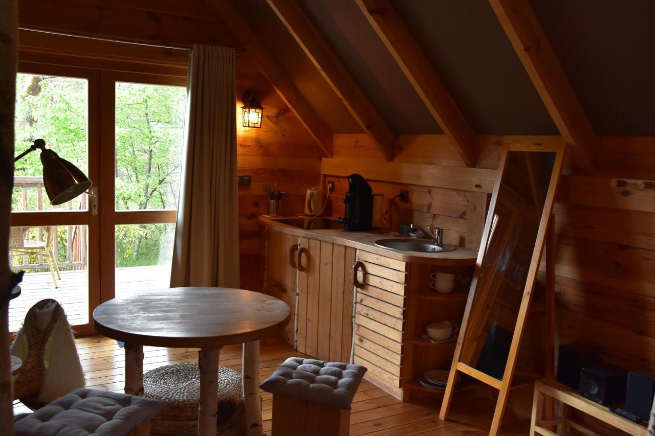 Cabane Lodge Domaine Du Lac Chambon Murol Dış mekan fotoğraf
