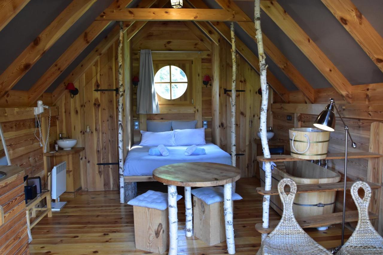 Cabane Lodge Domaine Du Lac Chambon Murol Dış mekan fotoğraf